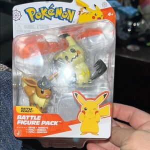 Pokemon Battle Figure Pack - Yellow and Brown